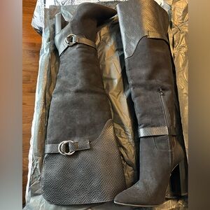 NWOT WOMENS SIZE 41 vegan leather and faux suede over-the-knee black boots